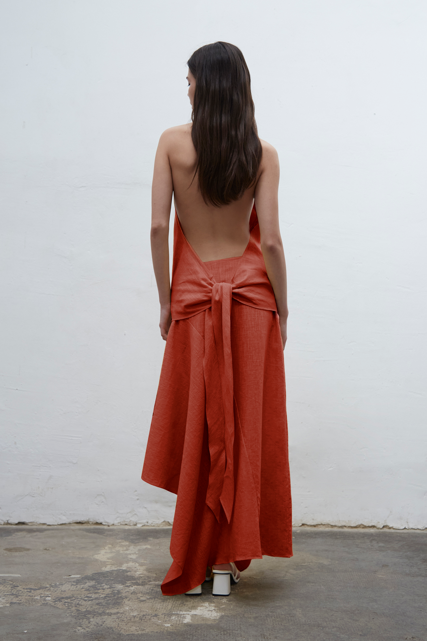 Isadora terra linen halter top with draped neckline and adjustable fit, one size for S to L, handmade in Barcelona