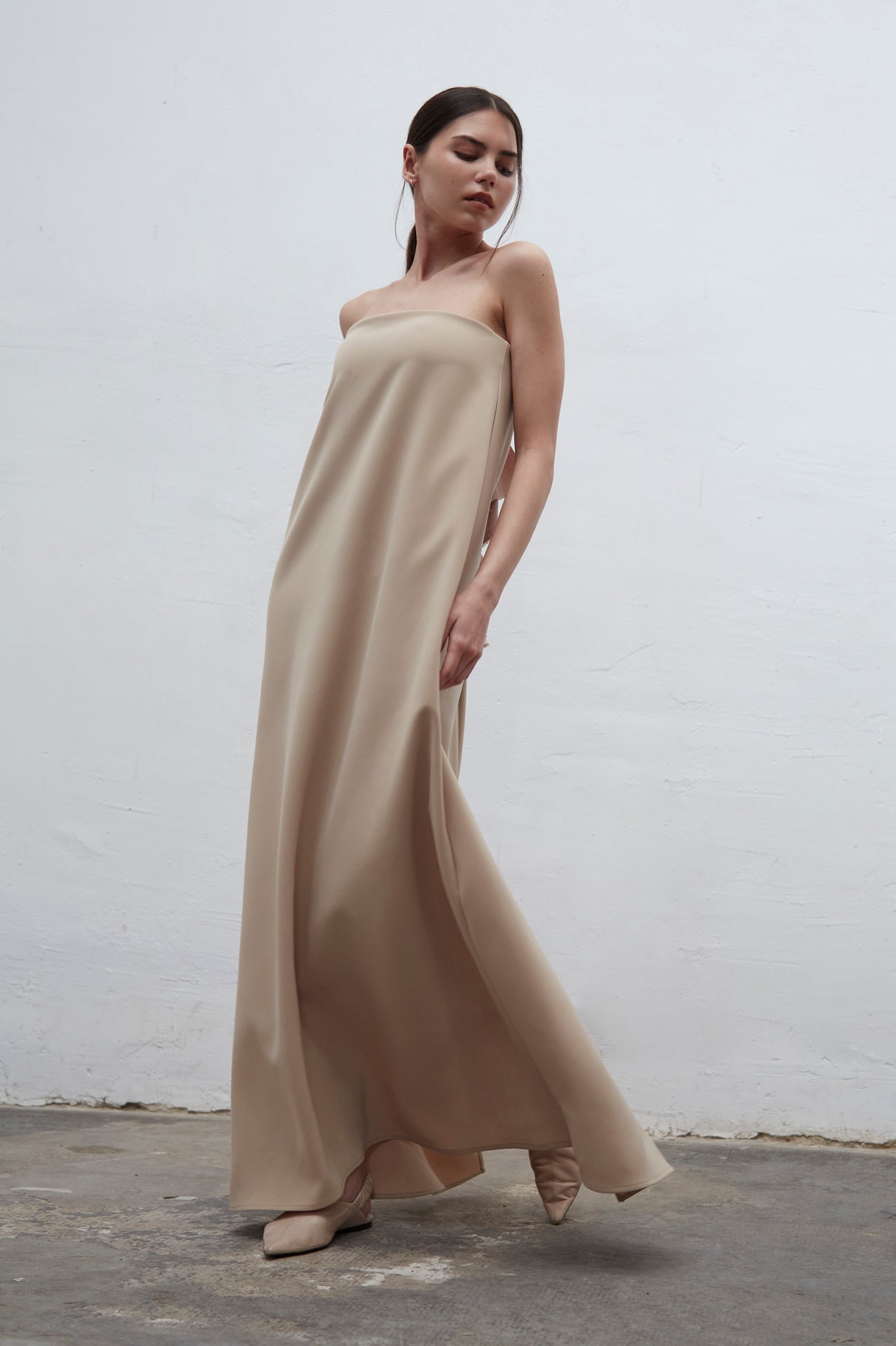 Bardot toasted strapless crepe dress with internal bustier and silicone bands for structure and support, handmade in Barcelona