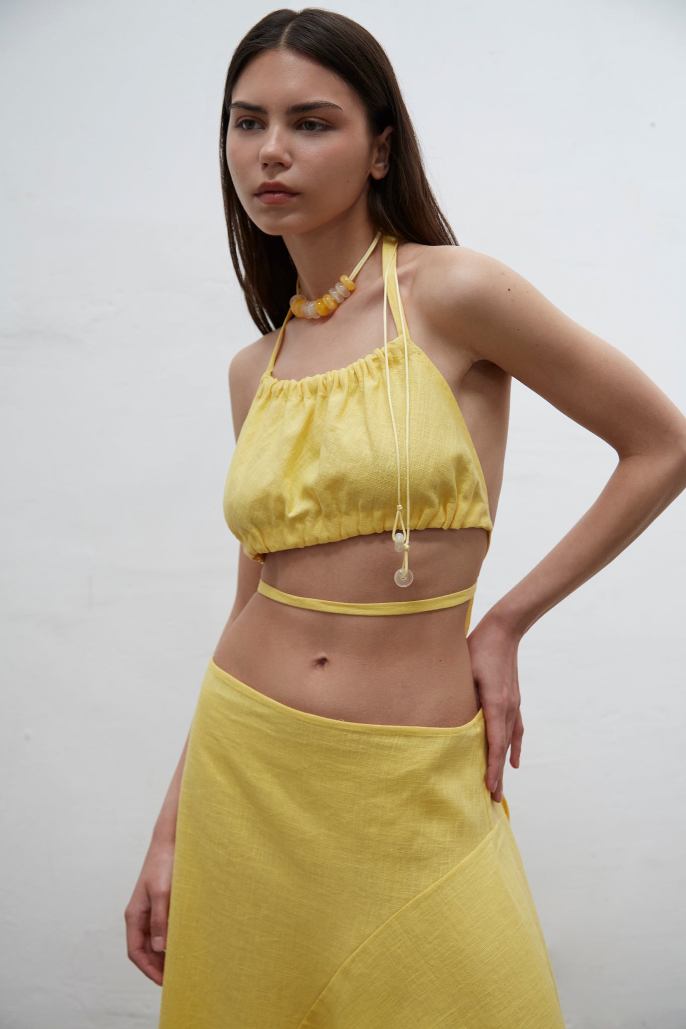 Cata choker made from glossy resin, a bold handmade statement piece from Barcelona