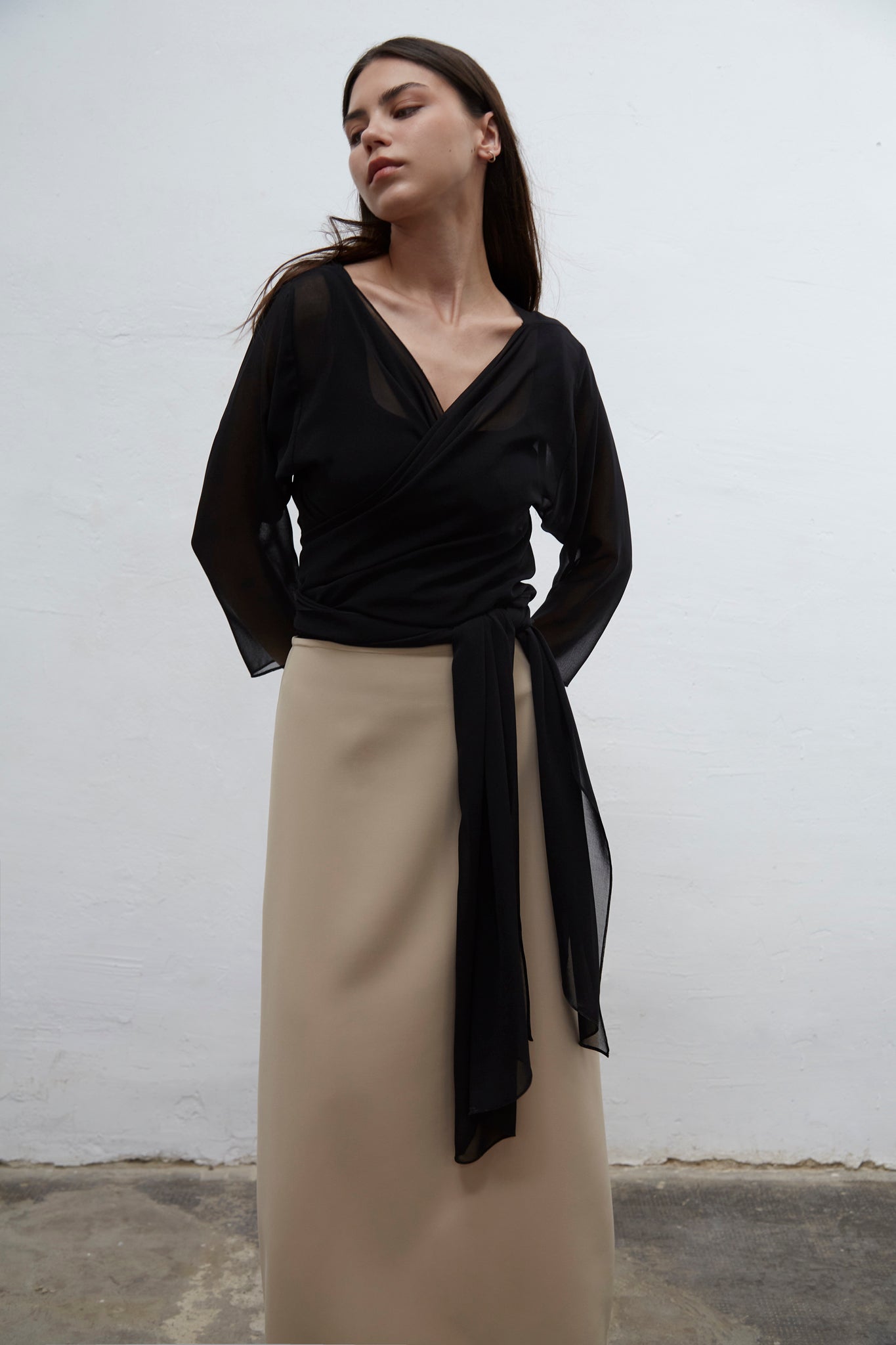 Ellie black multiway long-sleeve georgette top with fluid draped silhouette, one size fits S to L, handmade in Barcelona