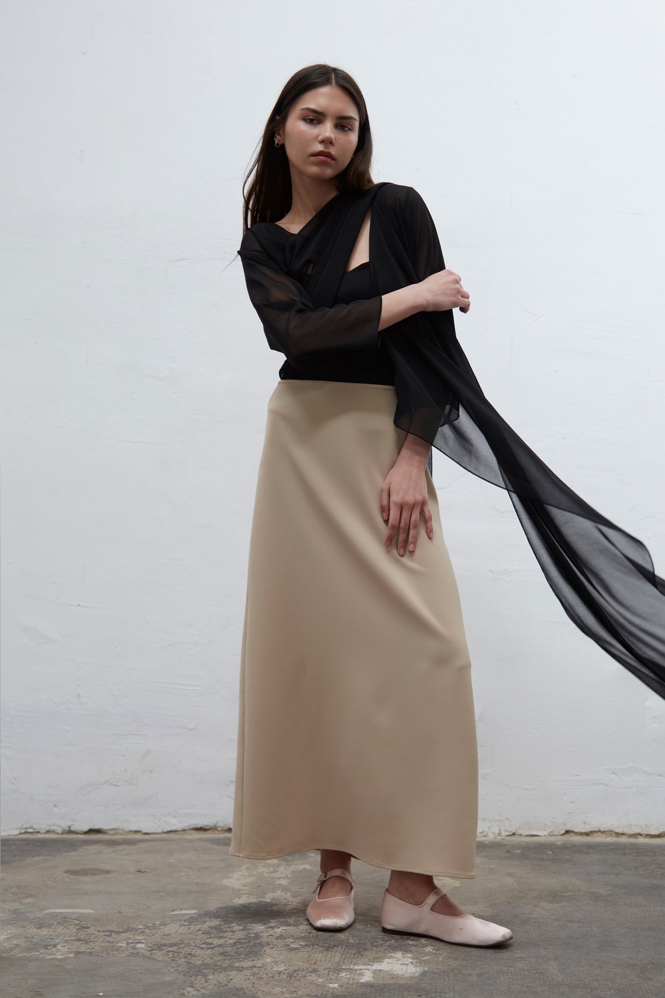 Ellie black multiway long-sleeve georgette top with fluid draped silhouette, one size fits S to L, handmade in Barcelona