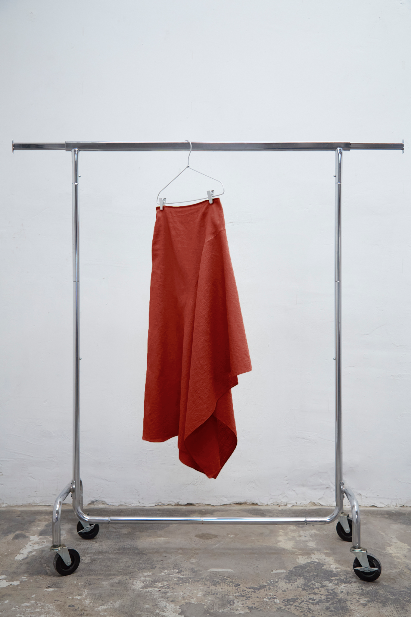 Zaha terra asymmetric linen skirt with invisible side zipper, handmade in Bacelona