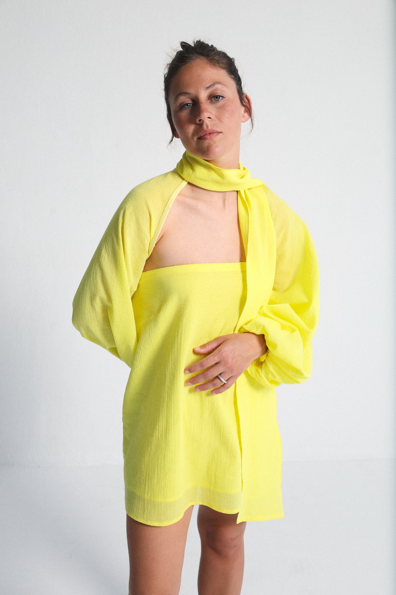 Pañuelo con mangas Maia