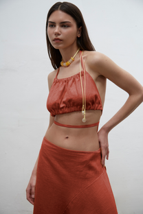 Mila terra linen mini top with adjustable ties, one-size design for sizes S to L, handmade in Barcelona