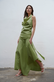 Zaha kiwi asymmetric linen skirt with invisible side zipper, handmade in Barcelona